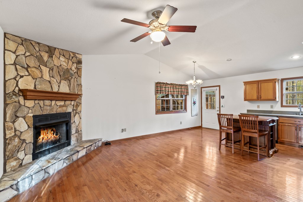 425011 Murphy Residential