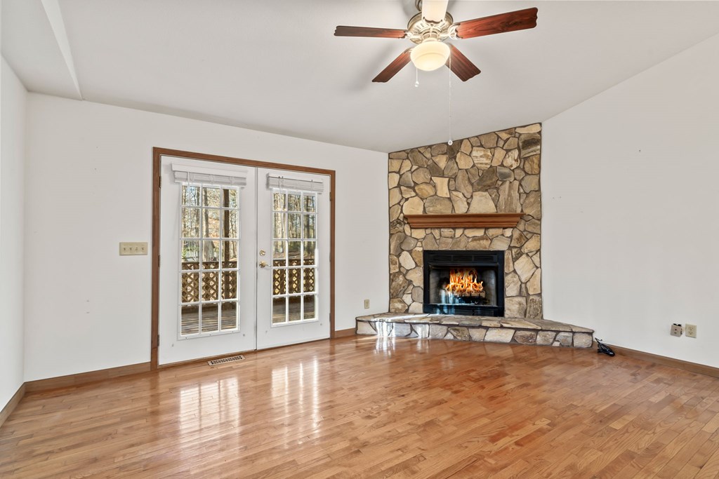 425011 Murphy Residential