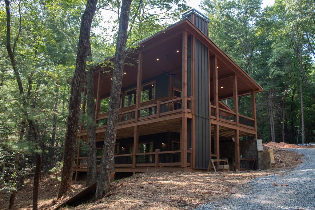 425016 Blue Ridge Residential