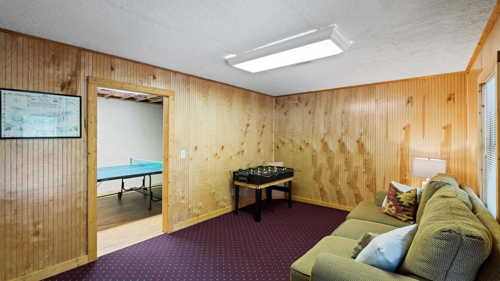 425018 Blue Ridge Residential