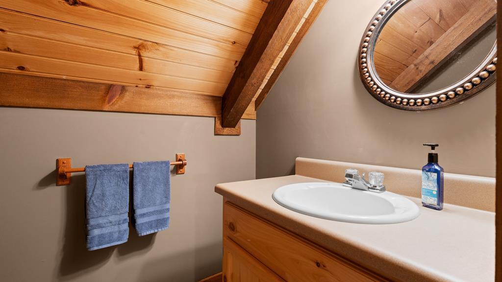 425018 Blue Ridge Residential