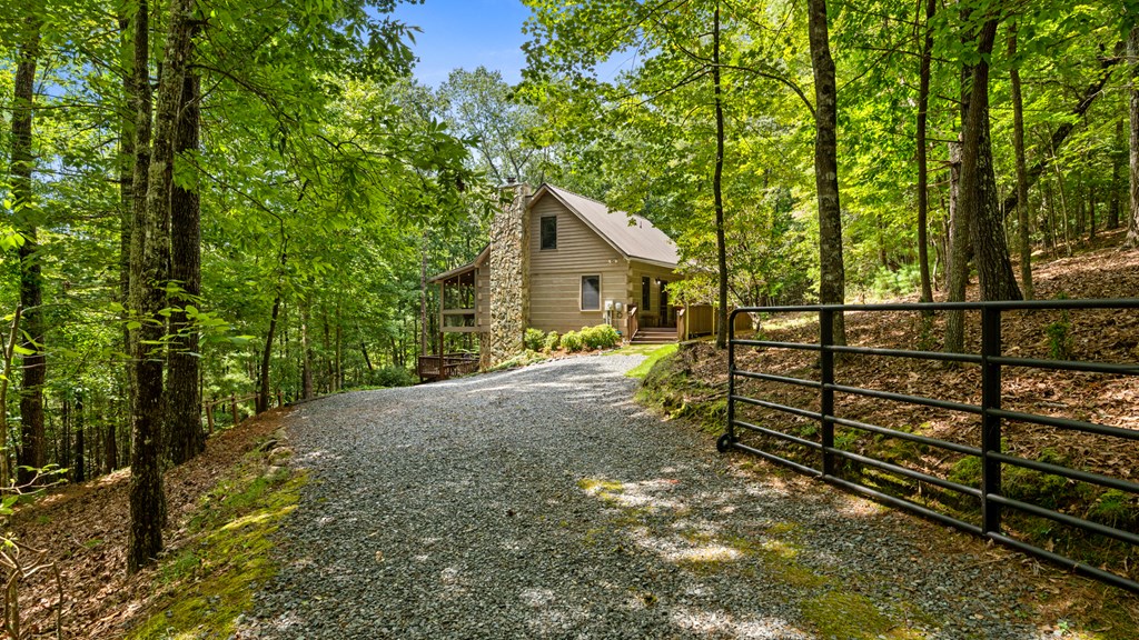 425018 Blue Ridge Residential