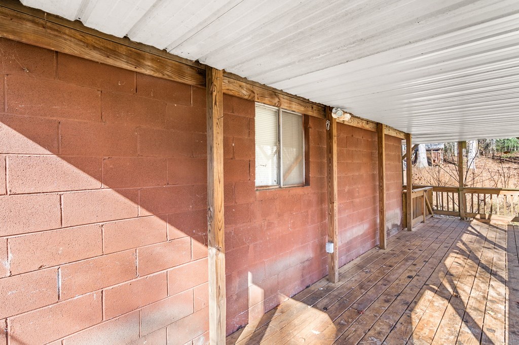 425021 Mineral Bluff Residential