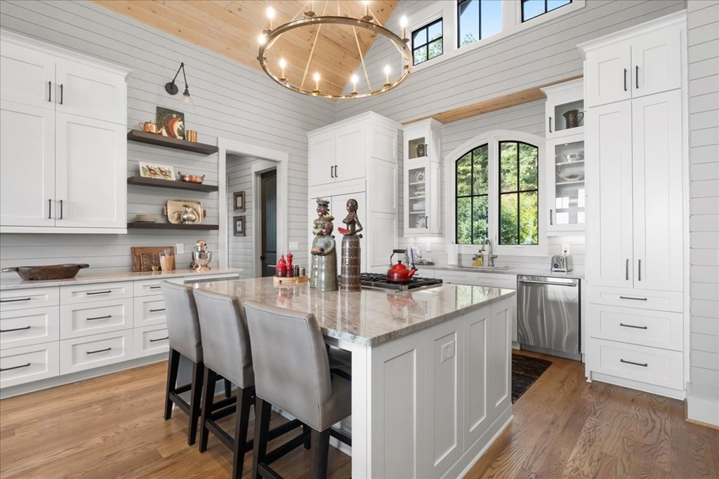 425030 Ellijay Residential