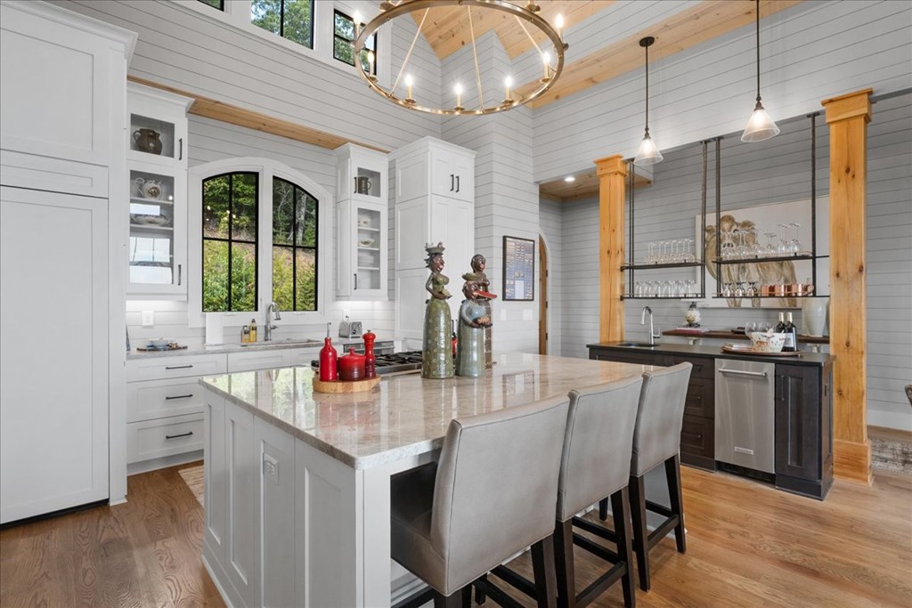 425030 Ellijay Residential