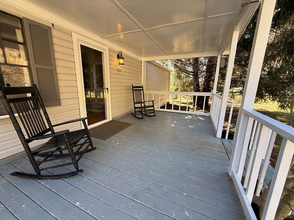 425033 Hiawassee Residential