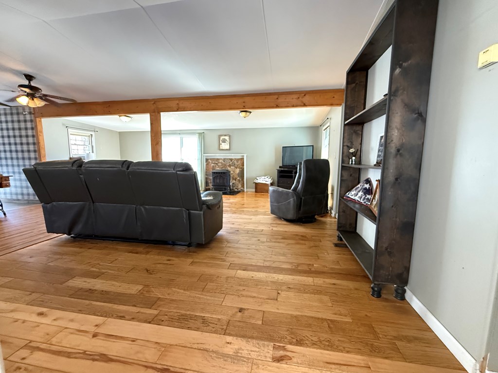 425033 Hiawassee Residential