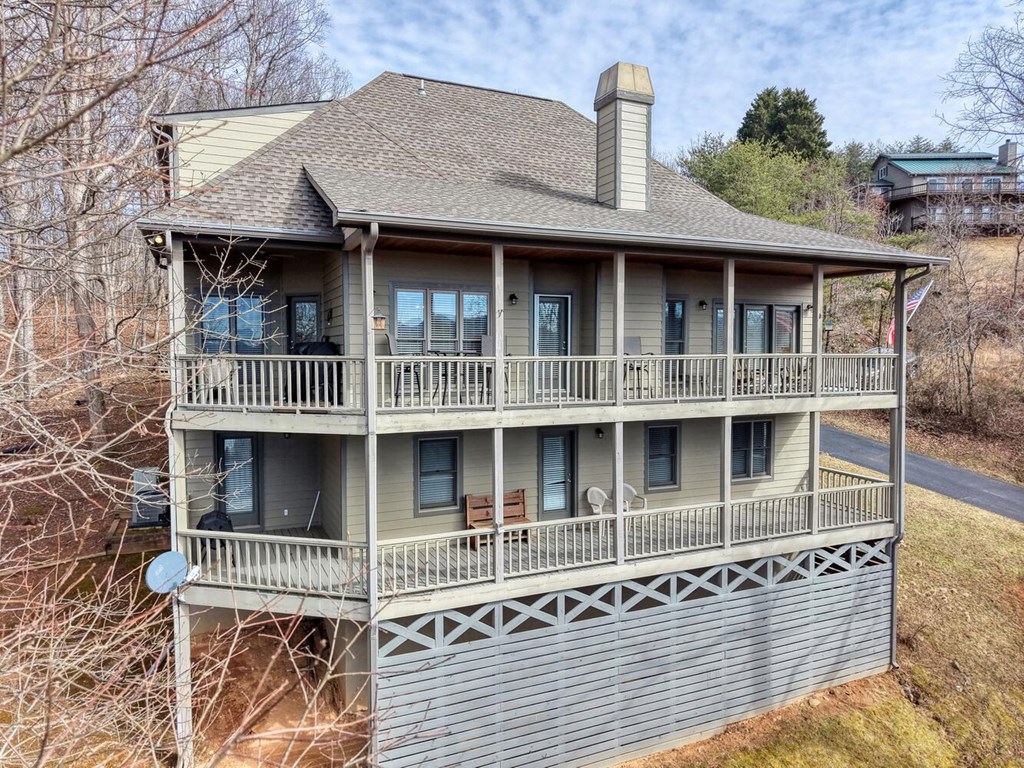 425037 Hayesville Residential