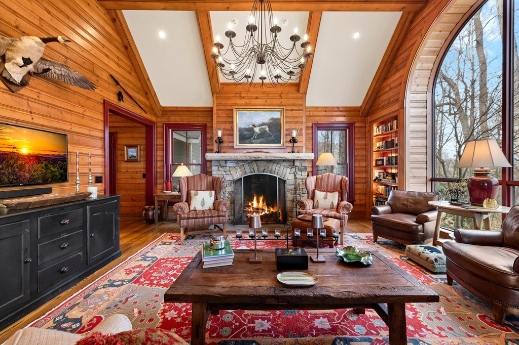 425041 Murphy Residential