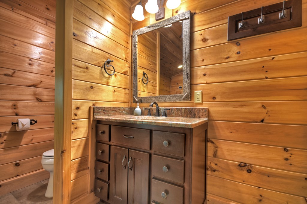 425050 Blue Ridge Residential