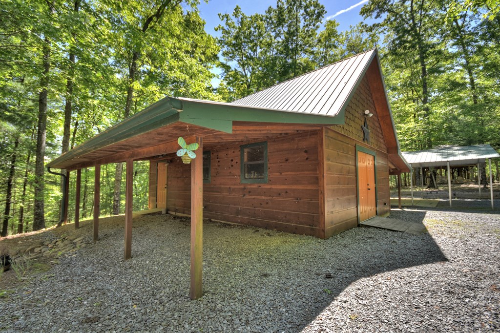 425050 Blue Ridge Residential