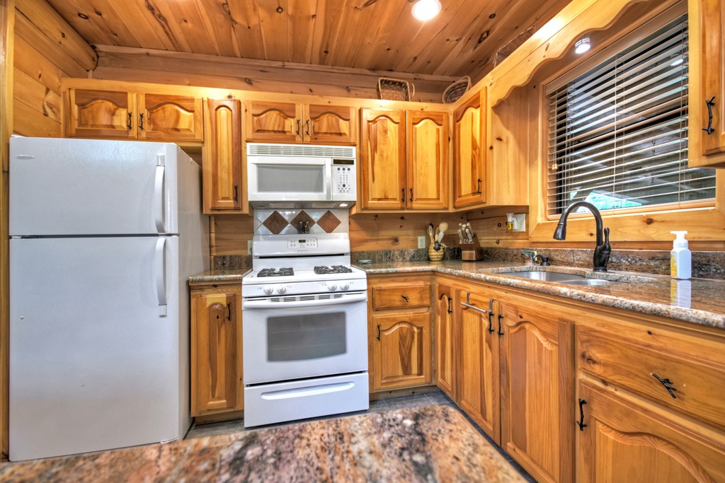 425050 Blue Ridge Residential