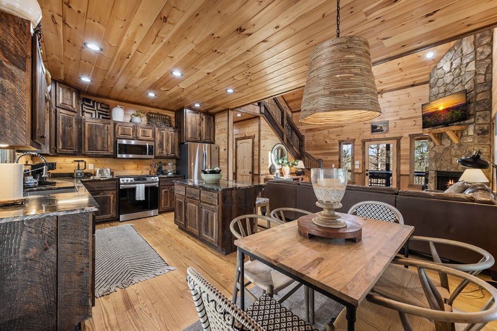 425054 Epworth Residential