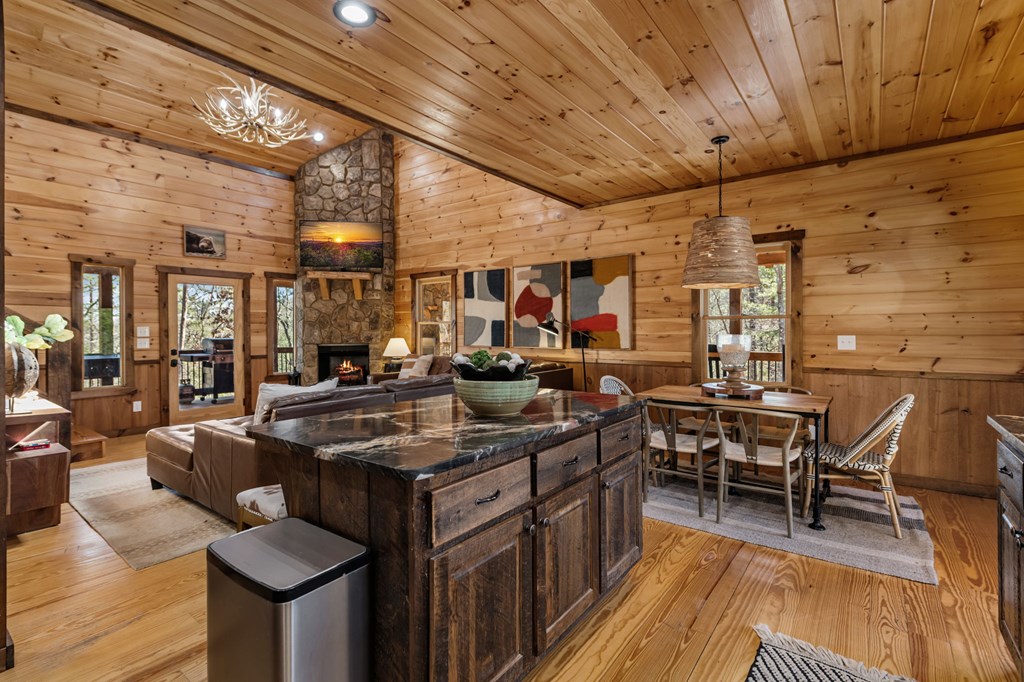 425054 Epworth Residential