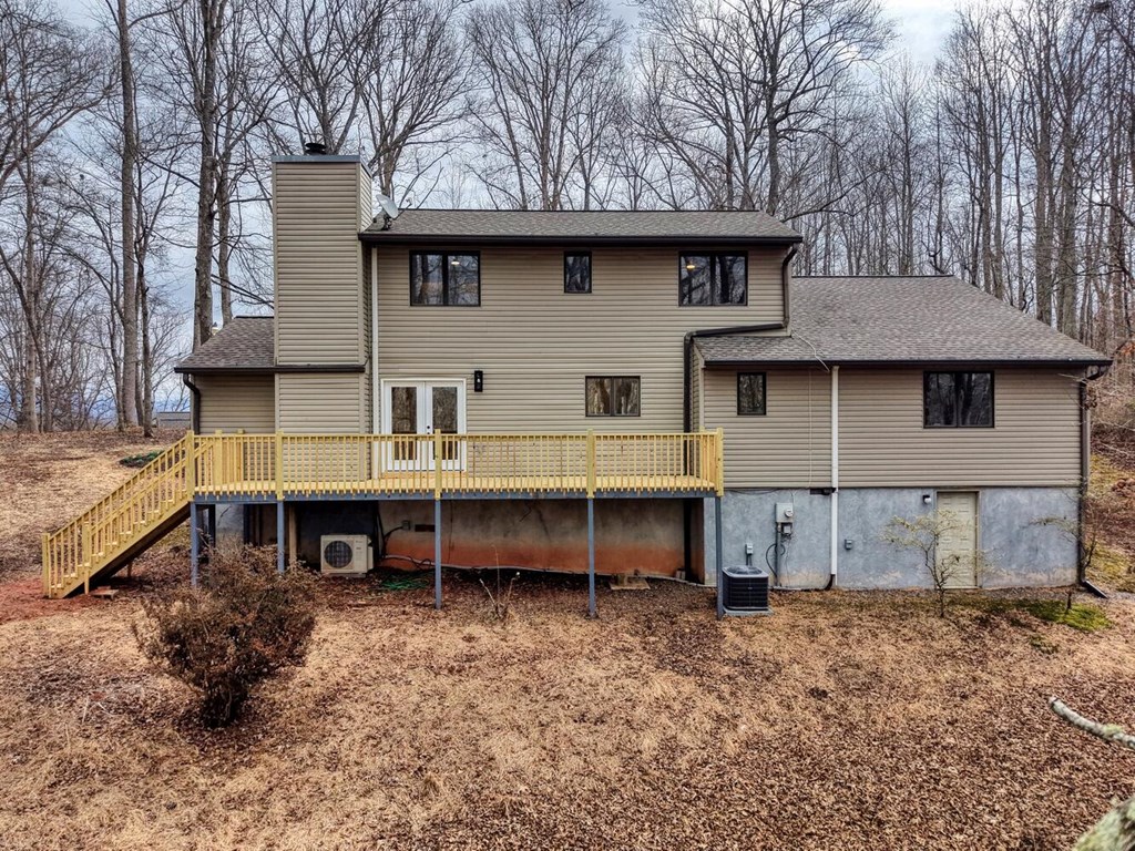 425066 Young Harris Residential