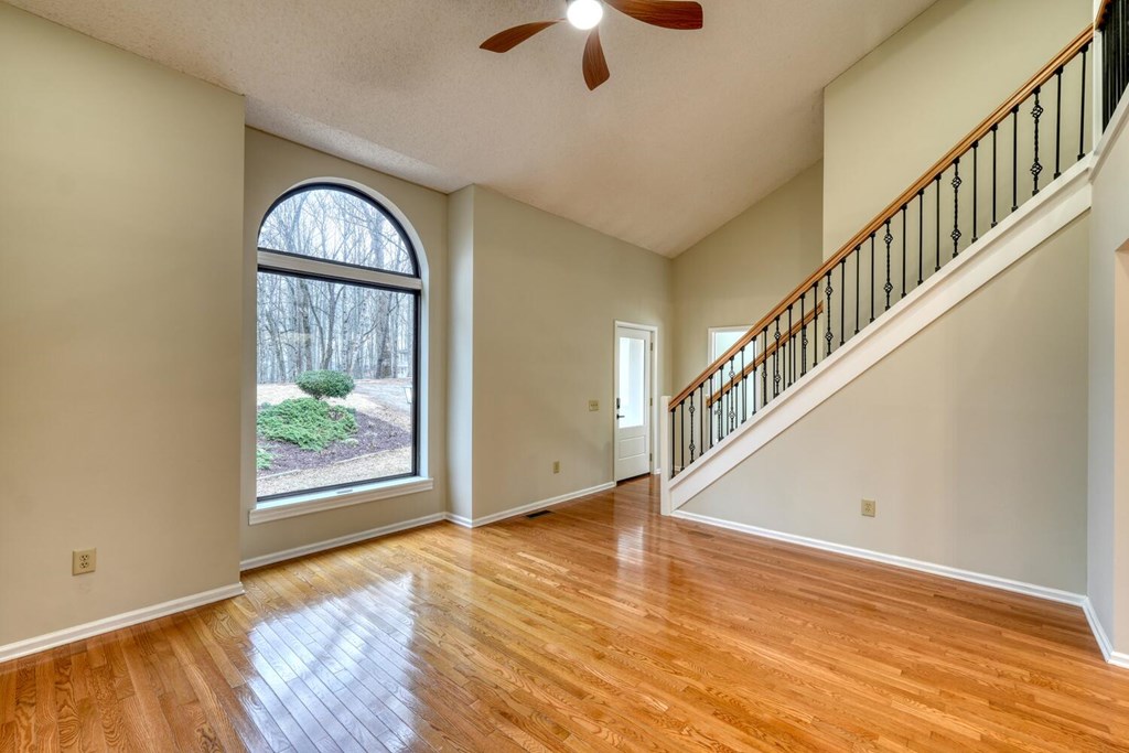 425066 Young Harris Residential