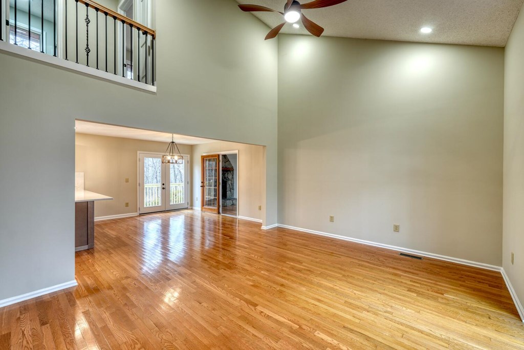 425066 Young Harris Residential