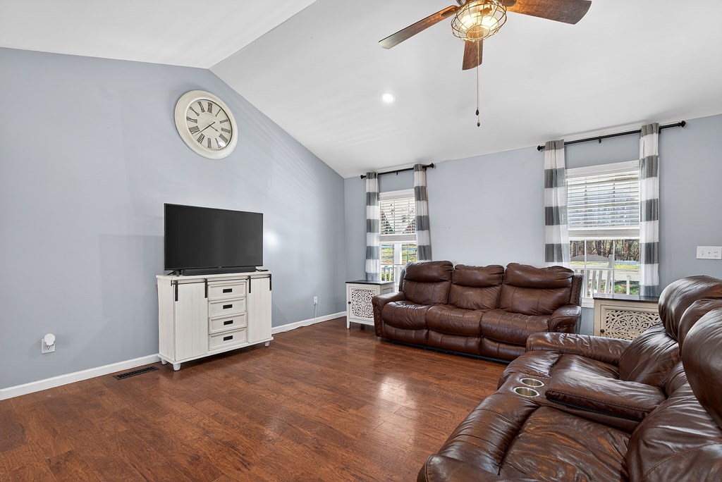 425087 Calhoun Residential