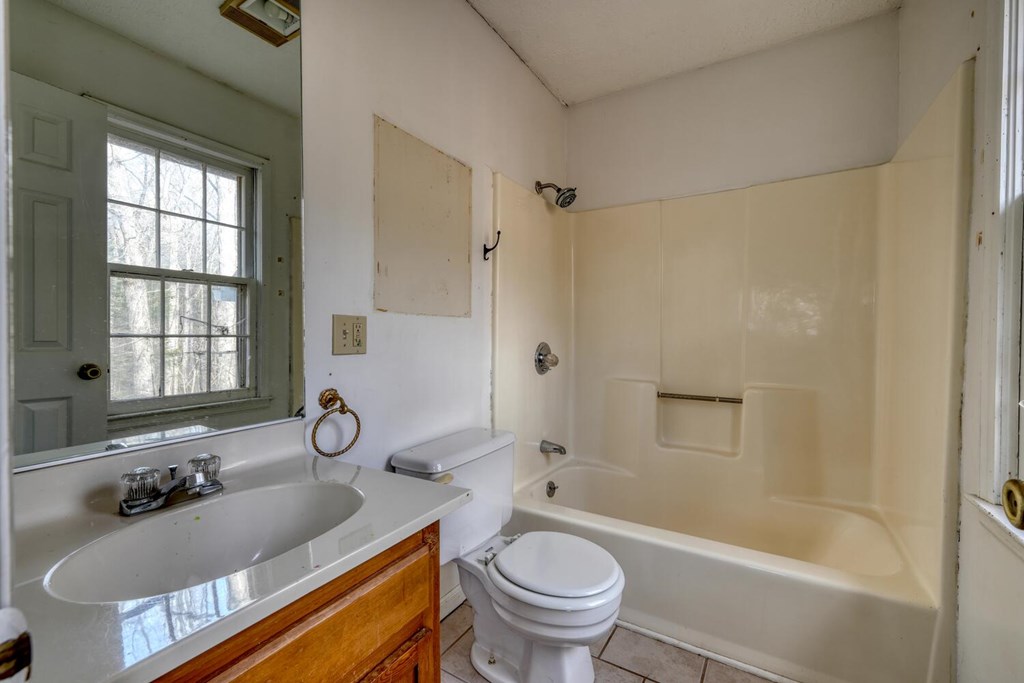 425097 Blairsville Residential