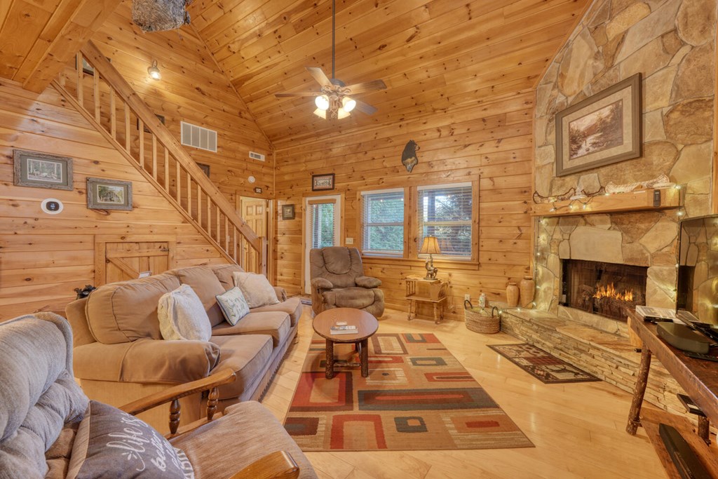 425102 Suches Residential