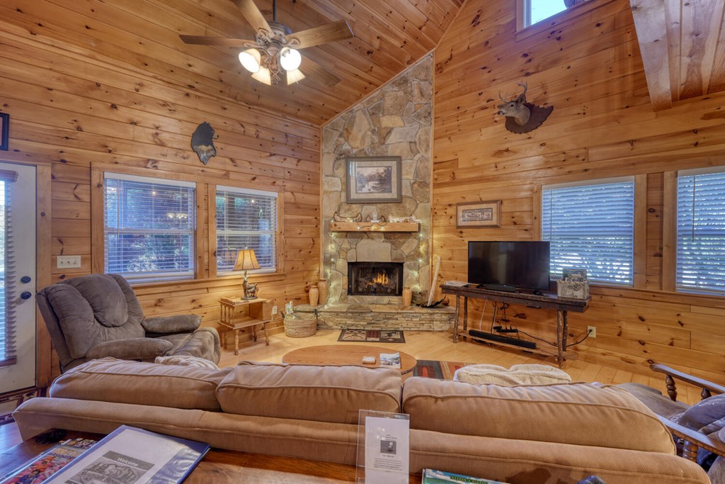 425102 Suches Residential