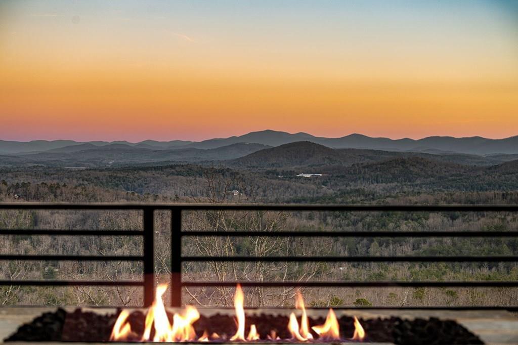 425113 Morganton Residential