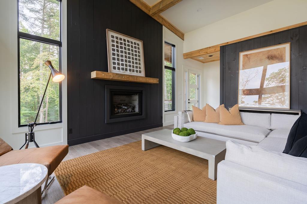 425116 Blue Ridge Residential