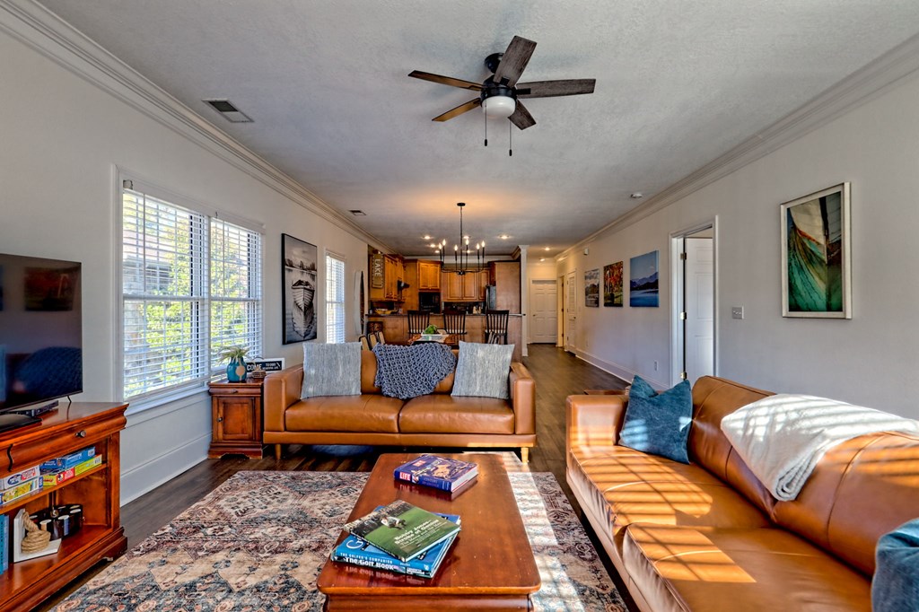 425117 Young Harris Condominium