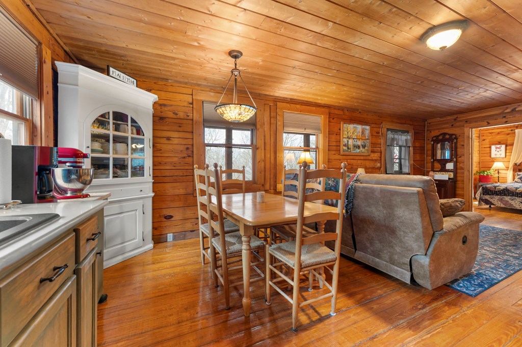 425120 Otto Residential