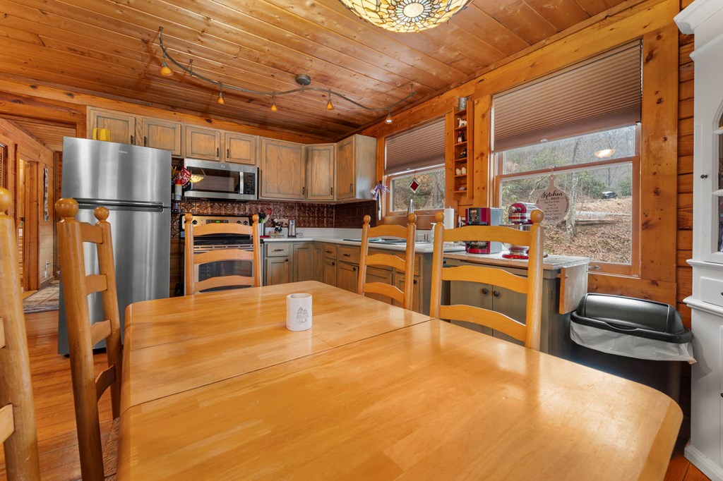 425120 Otto Residential