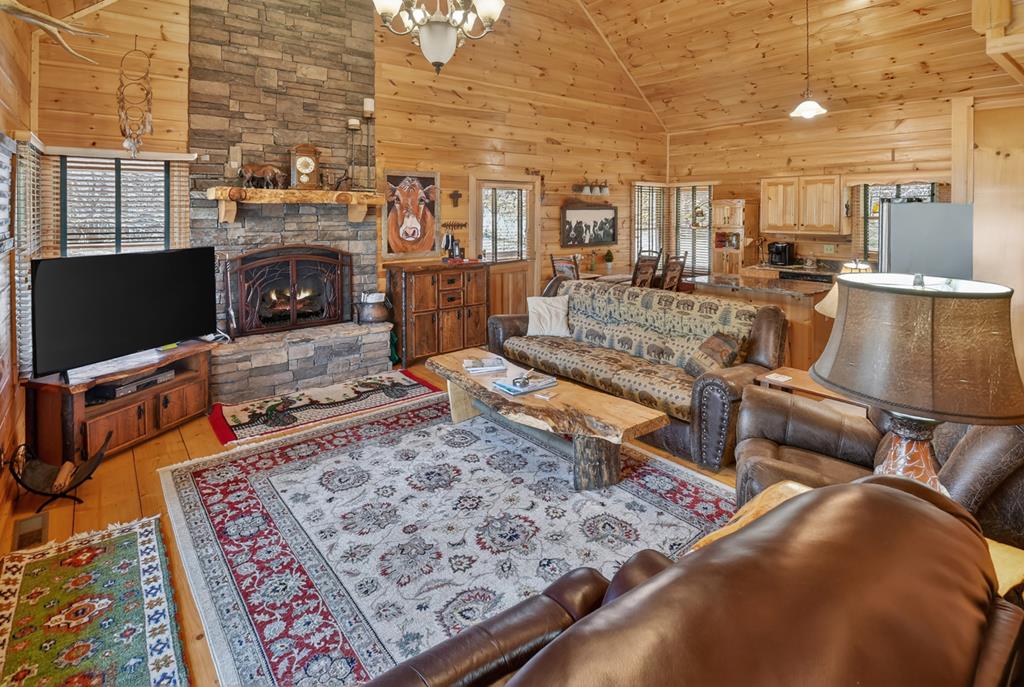 425127 Ellijay Residential