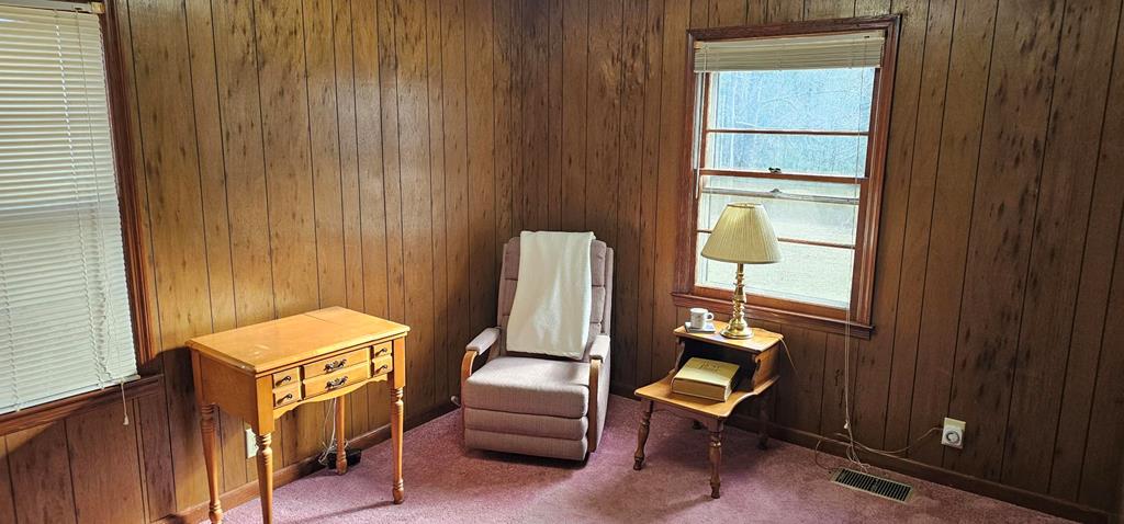 425137 Hayesville Residential