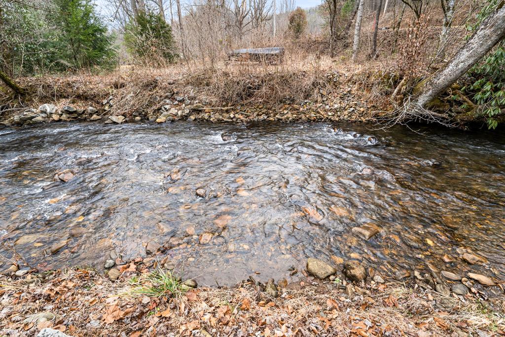 425144 Hayesville Residential