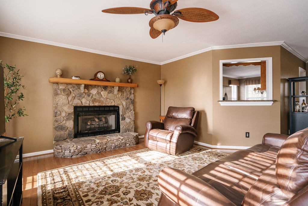 425158 Blue Ridge Residential