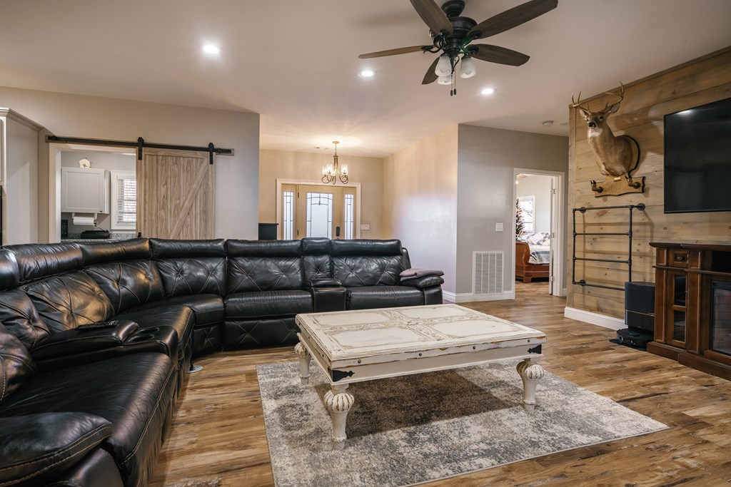 425171 Blue Ridge Residential