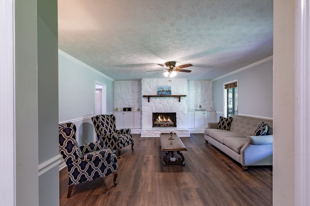 425180 Jasper Residential