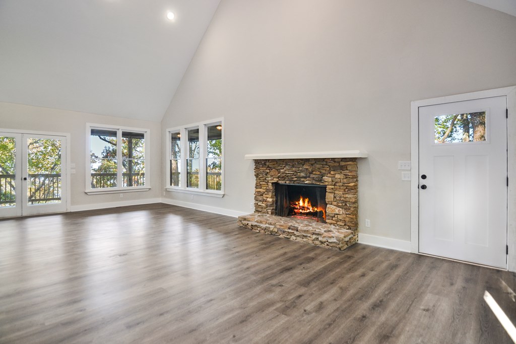 425188 Jasper Residential