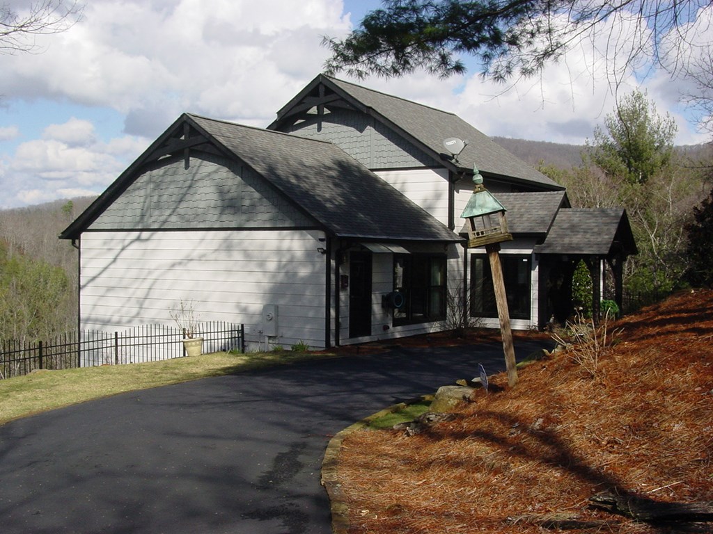 425203 Hiawassee Residential