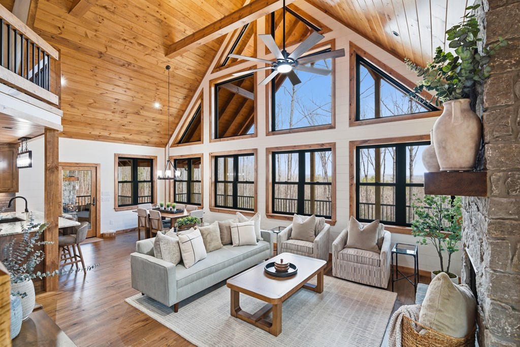 425208 Blue Ridge Residential