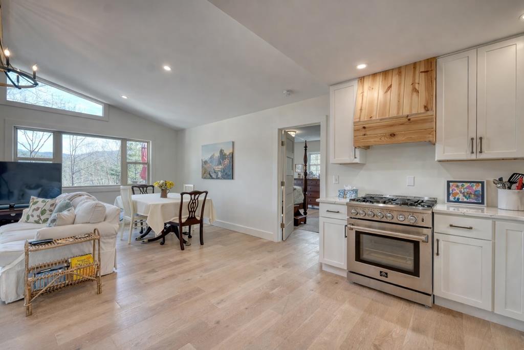 425209 Hiawassee Residential