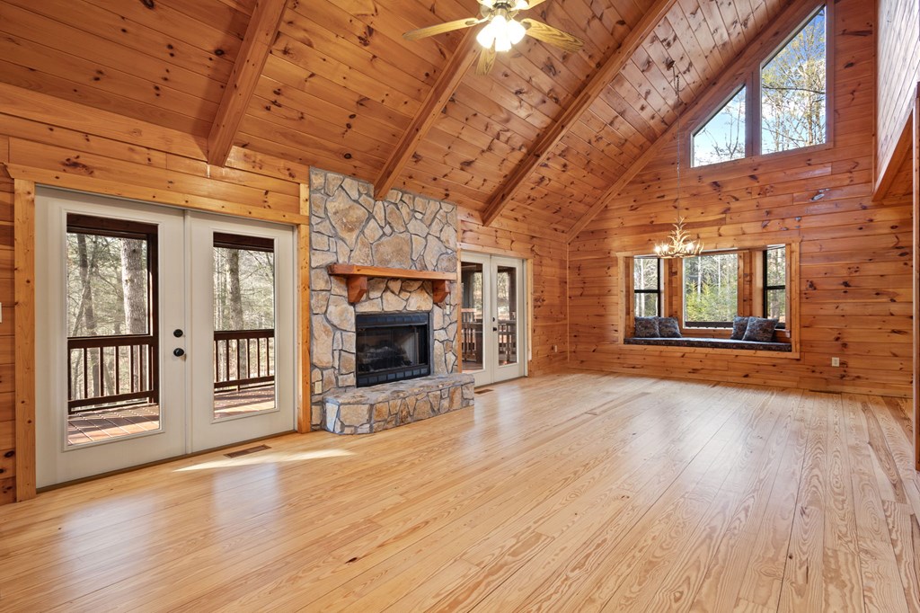 425210 Cherry Log Residential