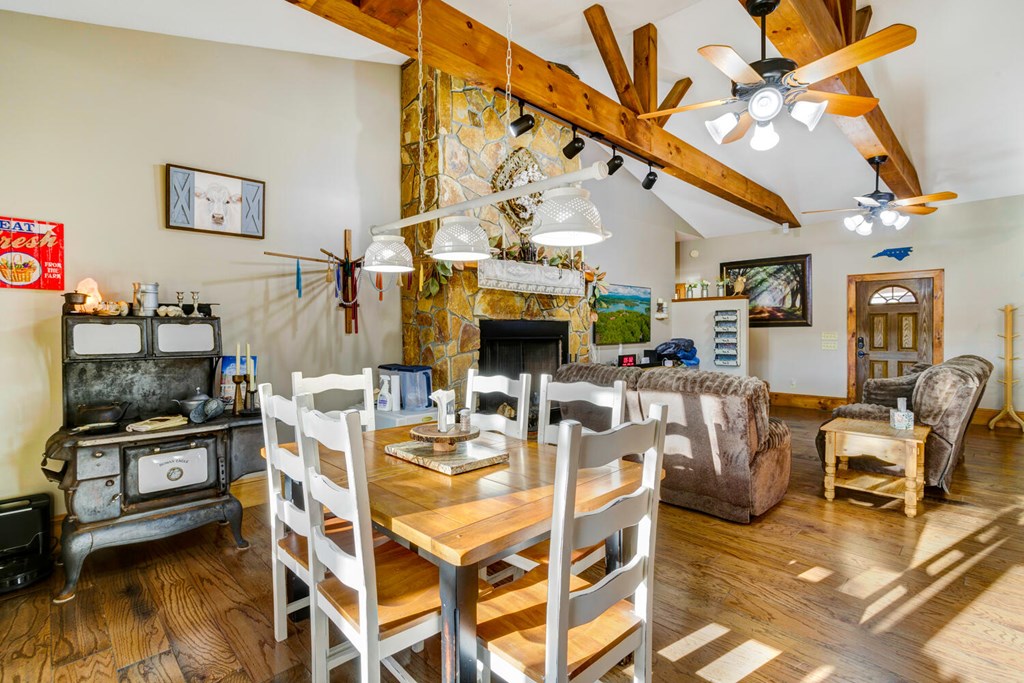 425219 Hayesville Residential