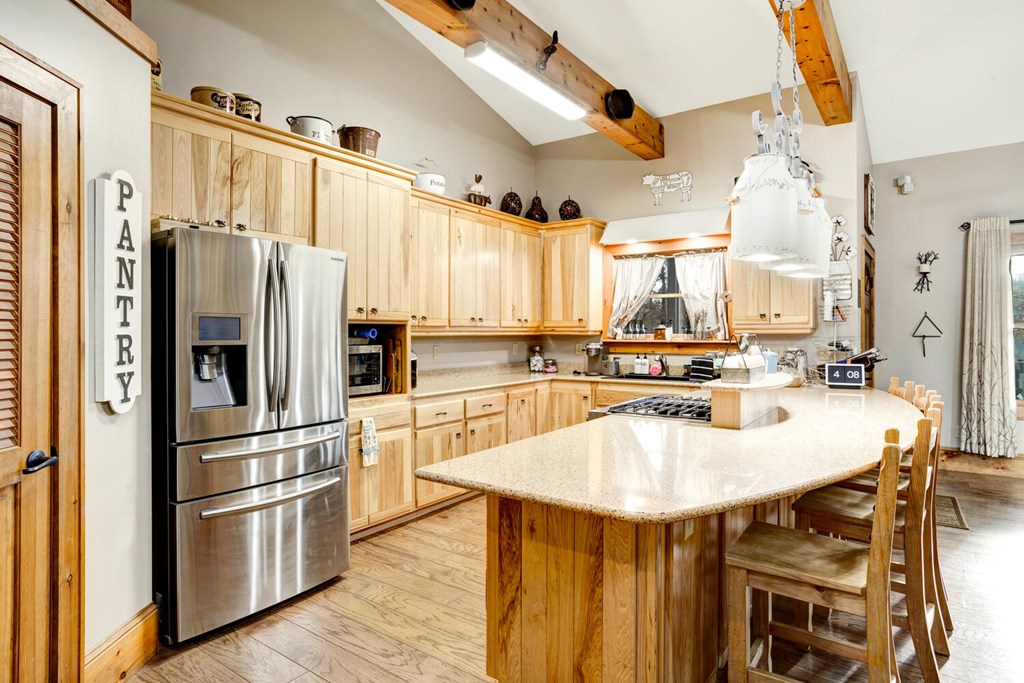 425219 Hayesville Residential