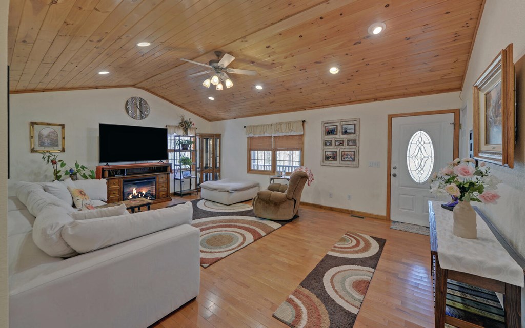 425220 Turtletown Residential