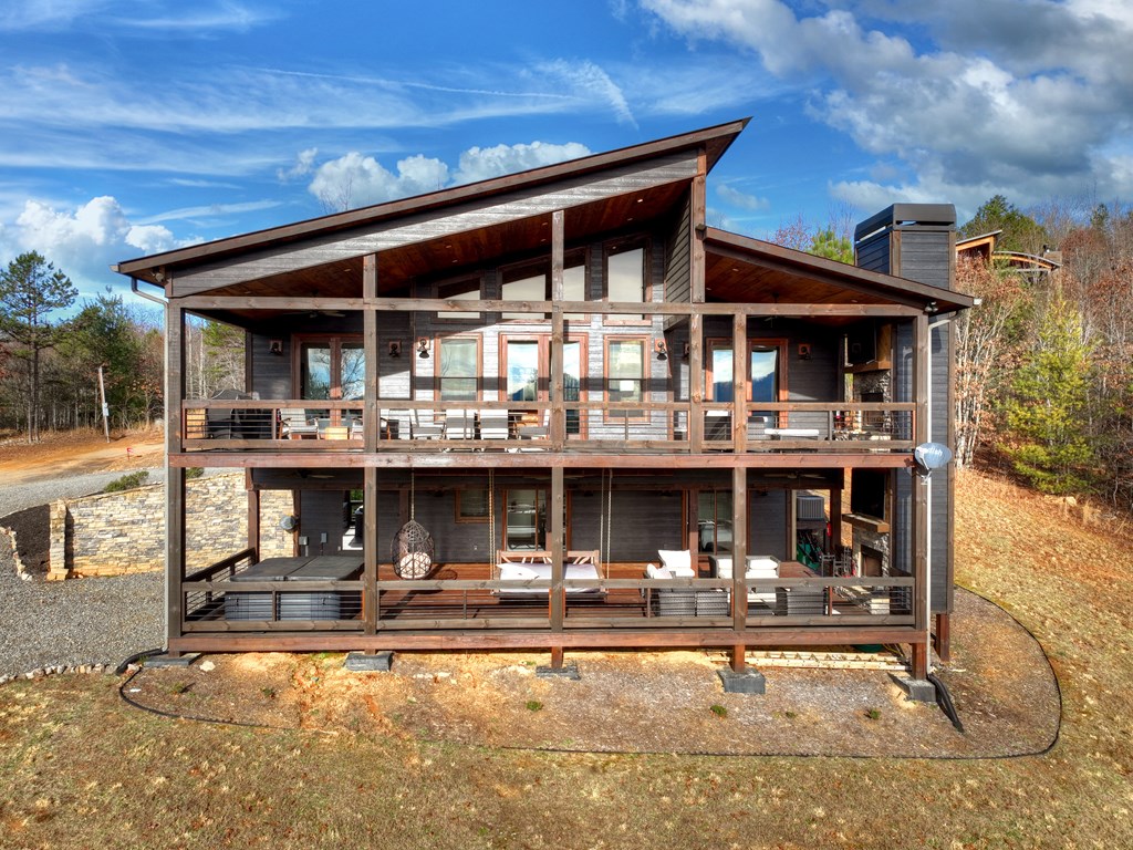 425227 Mineral Bluff Residential