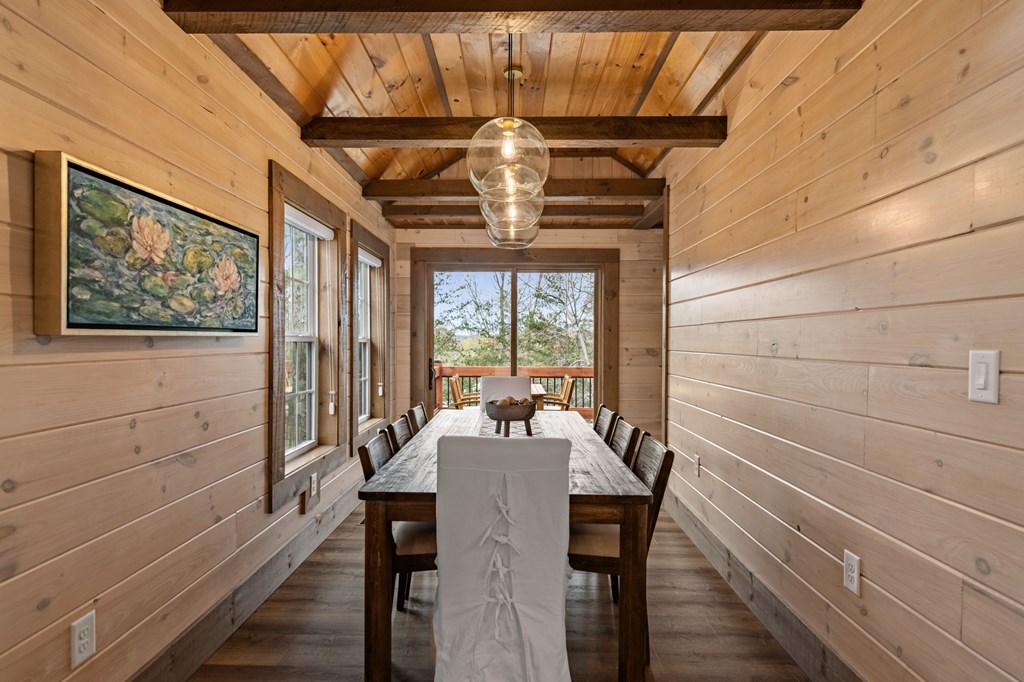 425229 Mineral Bluff Residential