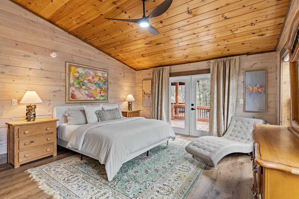 425229 Mineral Bluff Residential