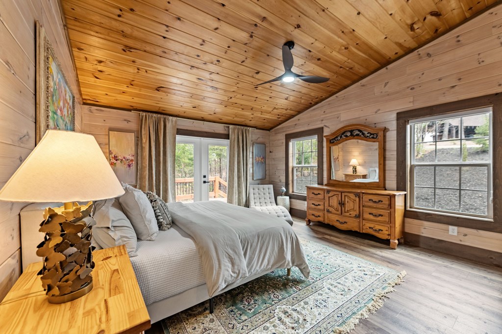 425229 Mineral Bluff Residential