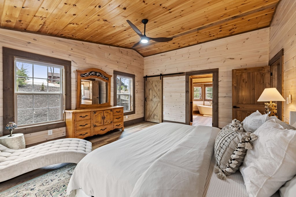 425229 Mineral Bluff Residential