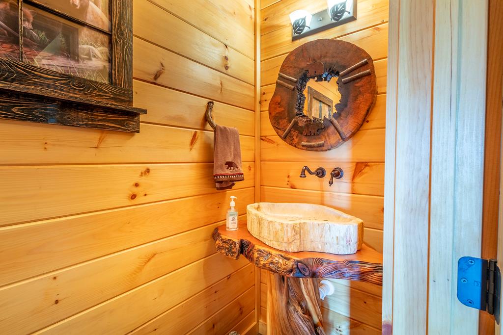 425231 Morganton Residential